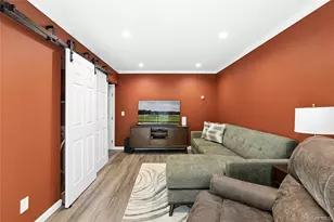 17 Harmony Ln, Glen Cove, NY 11542 - Photo 10