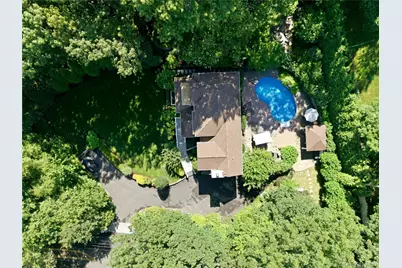 406 Brook Road, Port Jefferson, NY 11777 - Photo 42