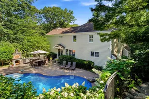 406 Brook Rd, Port Jefferson, NY 11777 - Photo 32