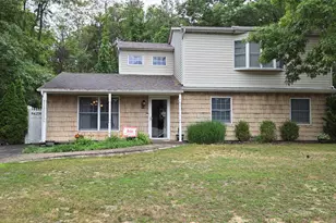 132 13th Ave, Holtsville, NY 11742 - Photo 2
