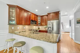 19 Meadow Ct, Oakdale, NY 11769 - Photo 16