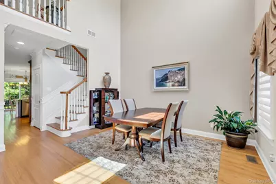 19 Meadow Court, Oakdale, NY 11769 - Photo 4