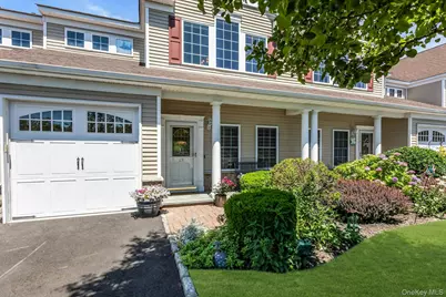 19 Meadow Court, Oakdale, NY 11769 - Photo 1
