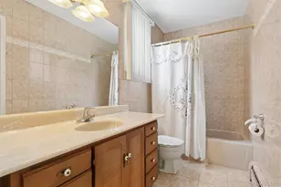 27 Spacecraft Ln, Hauppauge, NY 11788 - Photo 20