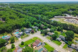 27 Spacecraft Ln, Hauppauge, NY 11788 - Photo 50