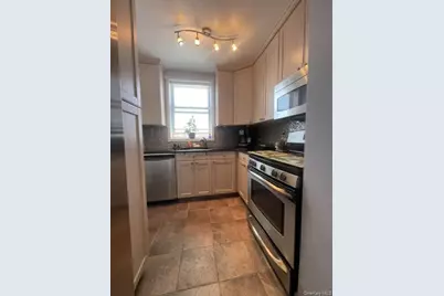 210 E Broadway #6L, Long Beach, NY 11561 - Photo 6