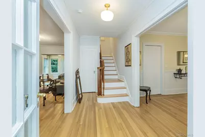 33 Oakland Street, Huntington, NY 11743 - Photo 4