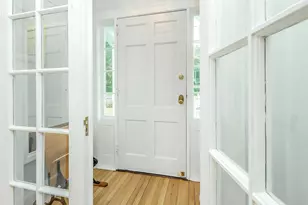 33 Oakland St, Huntington, NY 11743 - Photo 2
