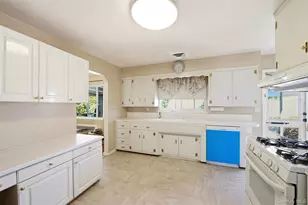 169 Landau Ave, Floral Park, NY 11001 - Photo 6