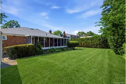 169 Landau Avenue, Floral Park, NY 11001 - Photo 22