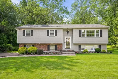 11 Nuthatch Lane, West Nyack, NY 10994 - Photo 2