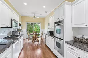 150 High St, East Williston, NY 11596 - Photo 4