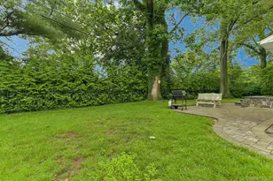 150 High St, East Williston, NY 11596 - Photo 18