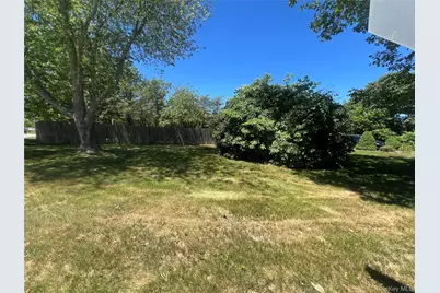 2 Peters Lane, Port Jefferson Station, NY 11776 - Photo 2