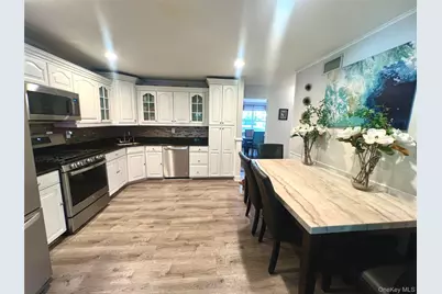 2 Peters Lane, Port Jefferson Station, NY 11776 - Photo 16