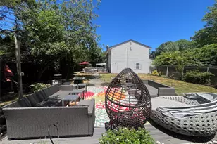 2 Peters Ln, Port Jefferson Station, NY 11776 - Photo 6