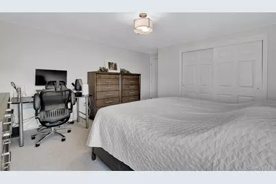 1602 Noble Street, East Meadow, NY 11554 - Photo 28