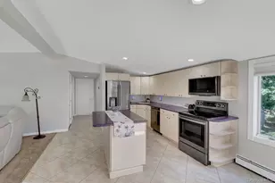 1602 Noble St, East Meadow, NY 11554 - Photo 20