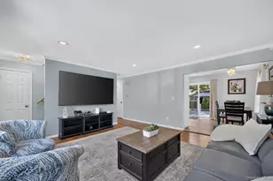 38 Oakwood St, Greenlawn, NY 11740 - Photo 8