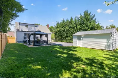 38 Oakwood Street, Greenlawn, NY 11740 - Photo 24