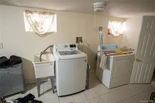 171-33 104th Ave, Jamaica, NY 11433 - Photo 16
