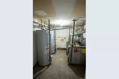 17133 104th Avenue, Jamaica, NY 11433 - Photo 20