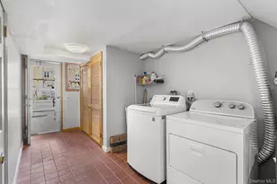61-59 81st St, Middle Village, NY 11379 - Photo 18
