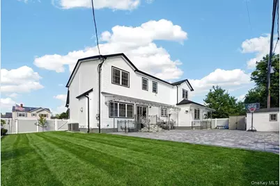 84 Choir Lane, Westbury, NY 11590 - Photo 2