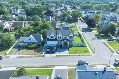 84 Choir Lane, Westbury, NY 11590 - Photo 28