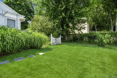 304 Concord Street, Dix Hills, NY 11746 - Photo 40