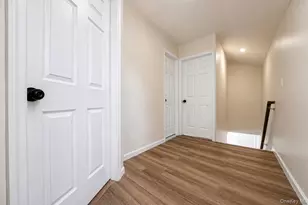 530 Washington Ave, West Hempstead, NY 11552 - Photo 16