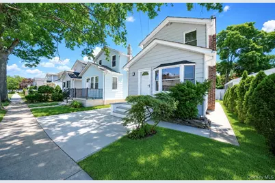 530 Washington Avenue, West Hempstead, NY 11552 - Photo 2