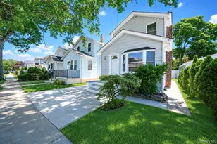 530 Washington Ave, West Hempstead, NY 11552 - Photo 2