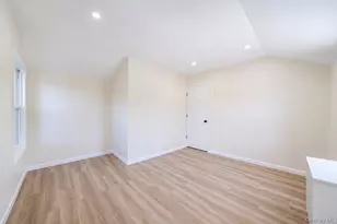 530 Washington Ave, West Hempstead, NY 11552 - Photo 18