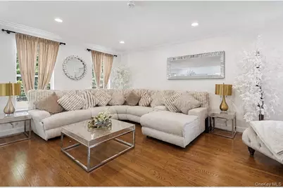 10 Chapel Hill Road, Lake Grove, NY 11755 - Photo 10