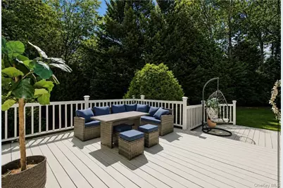 10 Chapel Hill Road, Lake Grove, NY 11755 - Photo 4