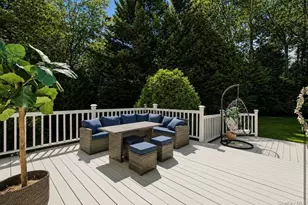 10 Chapel Hill Rd, Lake Grove, NY 11755 - Photo 4