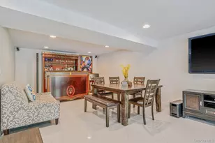 540 Scudder Ave, Copiague, NY 11726 - Photo 24