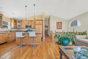 540 Scudder Ave, Copiague, NY 11726 - Photo 10