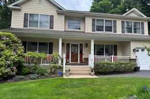 41 Shady Ln, Huntington, NY 11743 - Photo 4