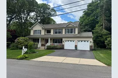 41 Shady Lane, Huntington, NY 11743 - Photo 2