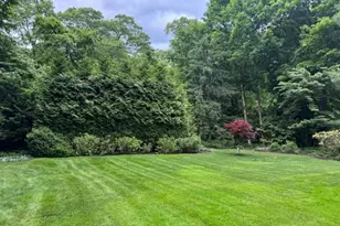 41 Shady Ln, Huntington, NY 11743 - Photo 32