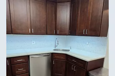 7411 85th Drive #2nd FL, Woodhaven, NY 11421 - Photo 6