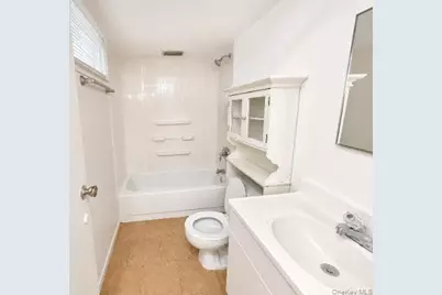 21 Kevin Road, Commack, NY 11725 - Photo 14