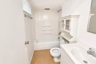 21 Kevin Rd, Commack, NY 11725 - Photo 14
