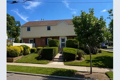 21104 Richland Avenue, Oakland Gardens, NY 11364 - Photo 2
