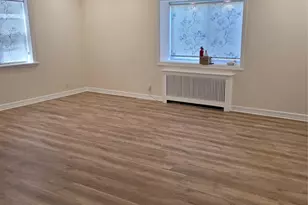 211-04 Richland Ave, Oakland Gardens, NY 11364 - Photo 14