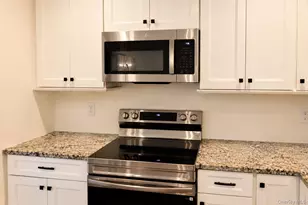 32 Groveland Park Blvd, Sound Beach, NY 11789 - Photo 10