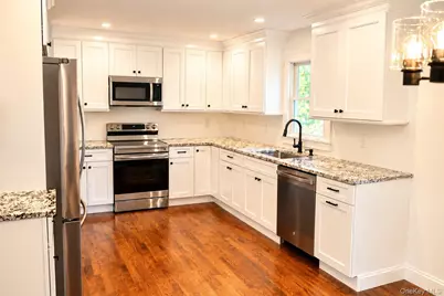 32 Groveland Park Boulevard, Sound Beach, NY 11789 - Photo 8