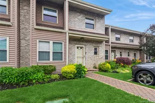 2845 Nicole Ct, Oceanside, NY 11572 - Photo 2